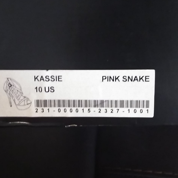 Heels - Picture 2 of 2